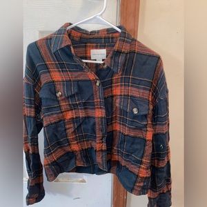 American Eagle Green and Orange Cropped Flannel